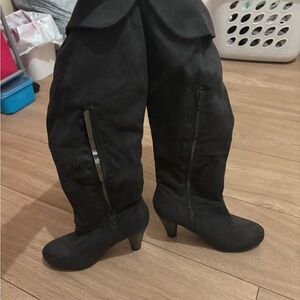 Chic Gray Over the Knee Boots